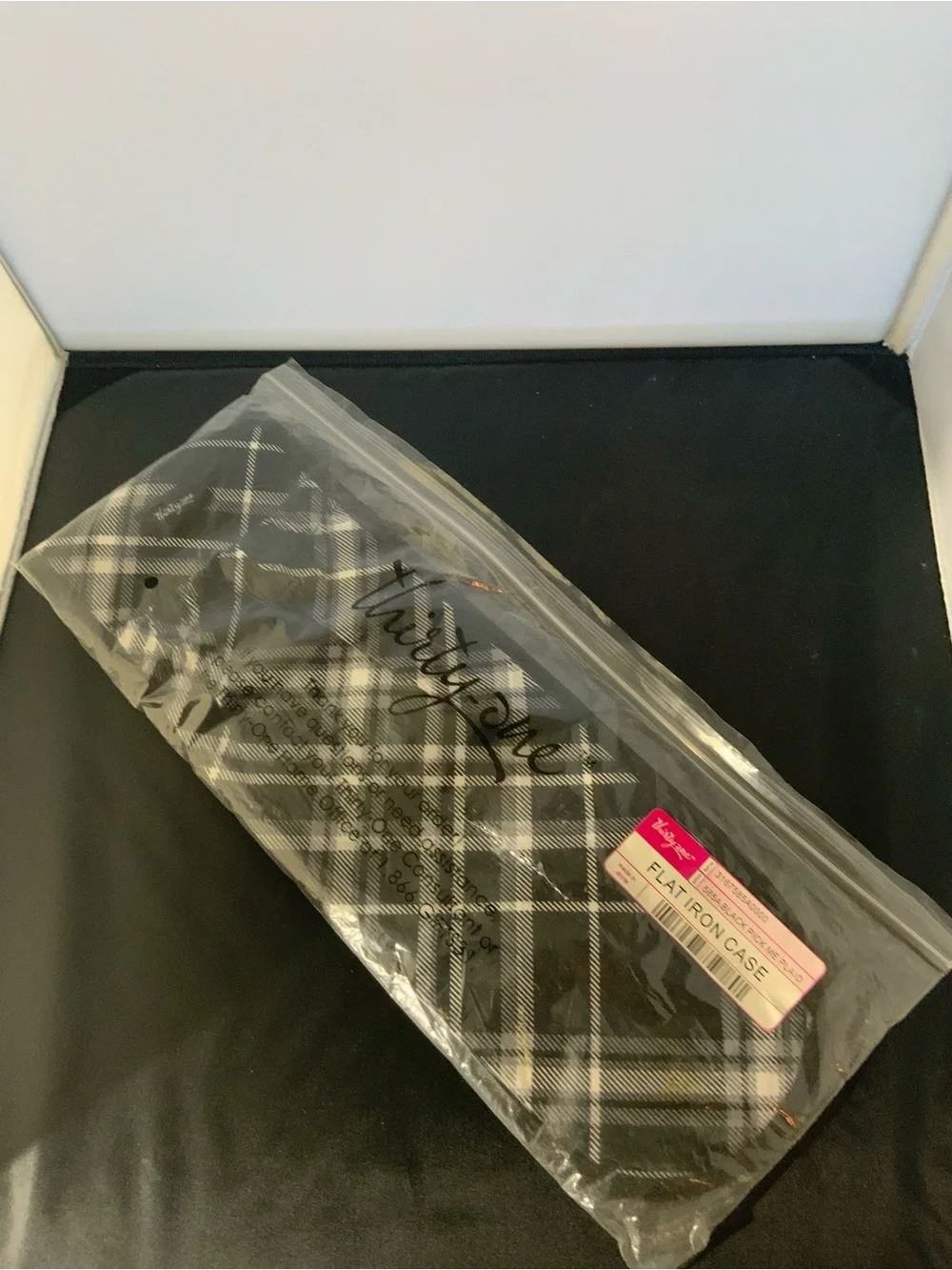 thirty-one Black and White Plaid Styling Tool Case